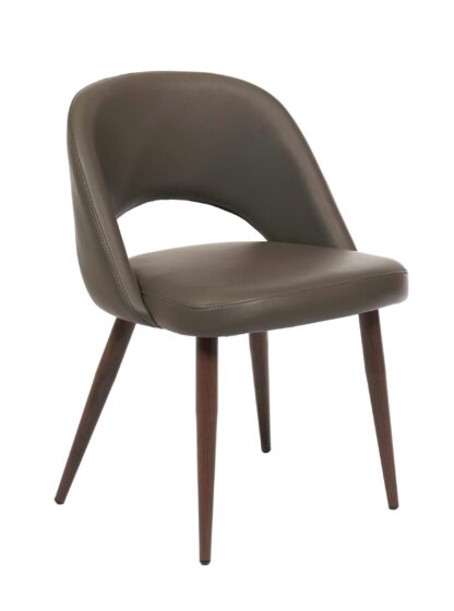 Chaise Henrick au design moderne, structure en bois clair et assise blanche, photographiée sur fond neutre.
